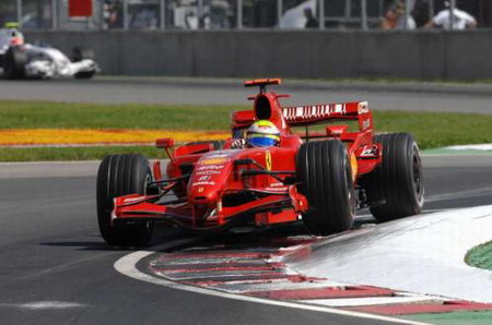 Felipe Massa su Ferrari secondo al Mondiale F1 2008