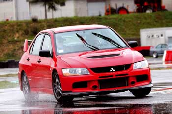 Mitsubishi Lancer Evolution IX RS